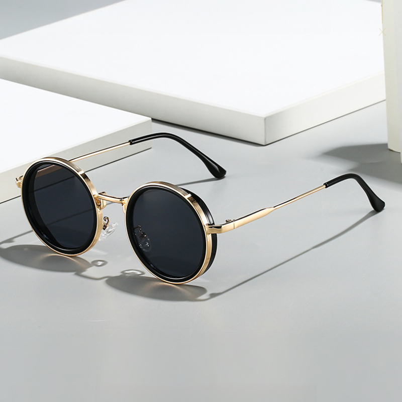 Men Fashion Photography - Gafas de Sol de Diseño de