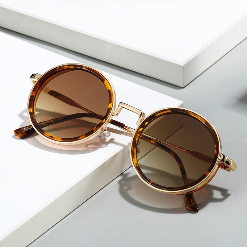 Gafas de Sol de Diseño de Lujo - Men Fashion Photography reseña y precio