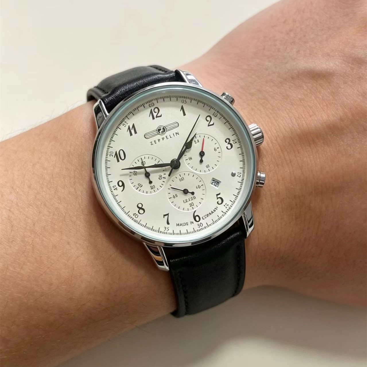 Reloj de Cuarzo Zeppelin para  - Mens Fashion Trends 2026 reseña y precio