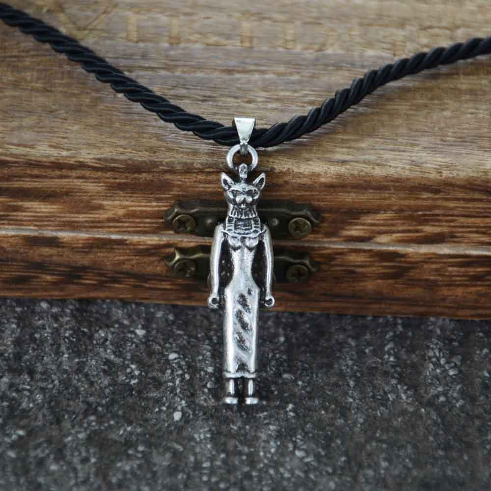 Nostalgia pequeño dios egipcio - Men Fashion Egypt reseña y precio